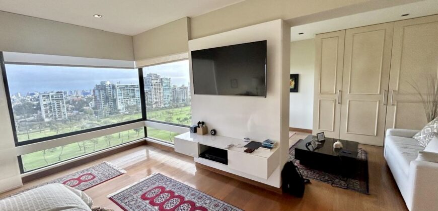 Exclusivo Departamento con Vista Al Golf de San Isidro en Venta